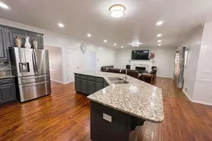 2365 Friars Gate Dr, Lawrenceville, GA 30043 - Photo 6