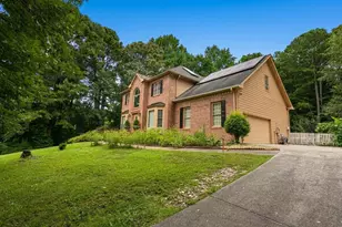 2365 Friars Gate Dr, Lawrenceville, GA 30043 - Photo 2