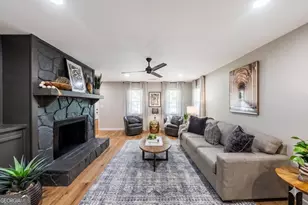 527 Charing Cross Dr, Marietta, GA 30066 - Photo 2