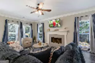 10640 Victory Gate Dr, Johns Creek, GA 30022 - Photo 4