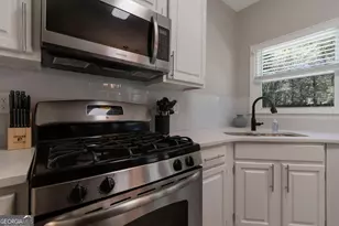 10640 Victory Gate Dr, Johns Creek, GA 30022 - Photo 16