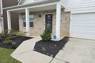 166 Traminer Wy, Braselton, GA 30517 - Photo 2