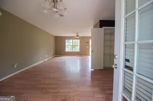 704 S May St, Kingsland, GA 31548 - Photo 2