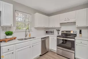7267 Crestside Dr, Austell, GA 30168 - Photo 6