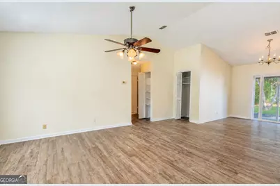404 Potomac Court, Saint Marys, GA 31558 - Photo 2