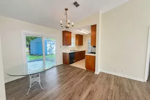 404 Potomac Ct, Saint Marys, GA 31558 - Photo 4