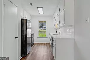 608 S Jeff Davis Dr, Fayetteville, GA 30215 - Photo 12
