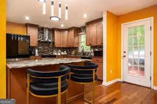 3315 Southlake Ln, Cumming, GA 30041 - Photo 10