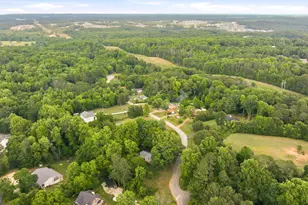 808 Knollwood Dr, Winder, GA 30680 - Photo 68