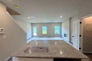 327 Rolling Green Rd, Adairsville, GA 30103 - Photo 2
