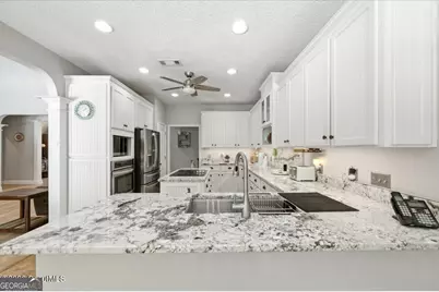 102 Laurel Grove Road, Brunswick, GA 31523 - Photo 10