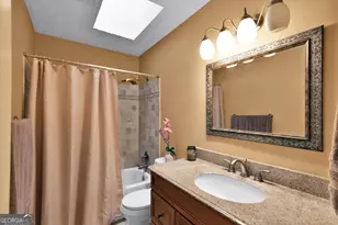 1781 Blackwillow Dr NE, Marietta, GA 30066 - Photo 12