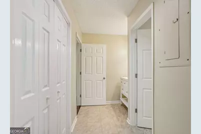 208 Bainbridge Drive, Sandy Springs, GA 30327 - Photo 16