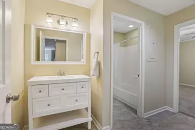 208 Bainbridge Drive, Sandy Springs, GA 30327 - Photo 14