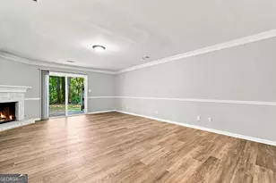 135 Sterling Ct, Alpharetta, GA 30004 - Photo 14