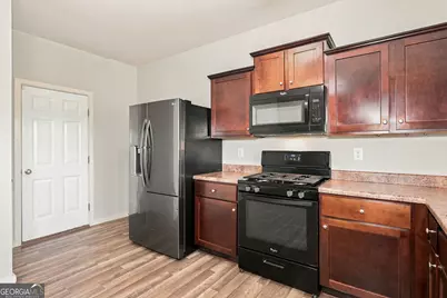 1043 Sutherland Drive, Winder, GA 30680 - Photo 6