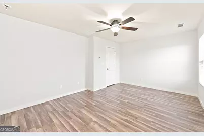1043 Sutherland Drive, Winder, GA 30680 - Photo 8