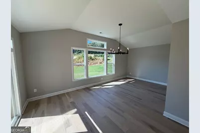 102 Hidden Fields Way, Hoschton, GA 30548 - Photo 4