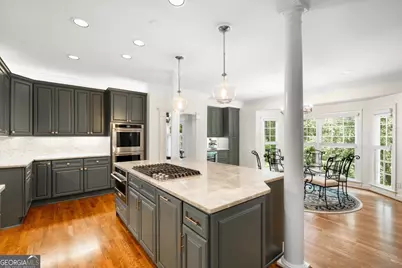 345 W Berwicke Common NE, Sandy Springs, GA 30342 - Photo 4
