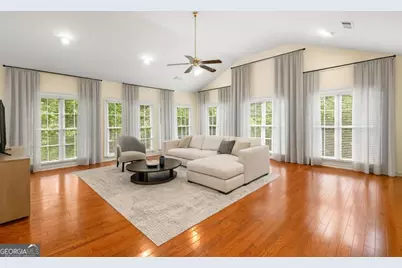345 W Berwicke Common NE, Sandy Springs, GA 30342 - Photo 26