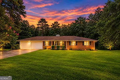 128 Scott Circle, Toccoa, GA 30577 - Photo 2