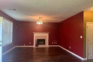 107 Meadows Dr, Senoia, GA 30276 - Photo 12