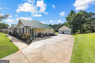 95 Firethorne Dr, Newnan, GA 30265 - Photo 4