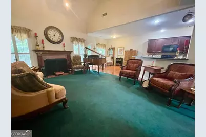 930 Vinings Drive, Winder, GA 30680 - Photo 10