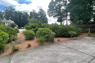930 Vinings Dr, Winder, GA 30680 - Photo 48