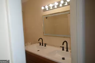 4701 Flat Shoals Rd, Union City, GA 30291 - Photo 16