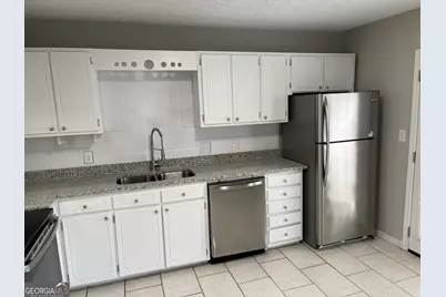 859 Park Place #A, Conyers, GA 30012 - Photo 6