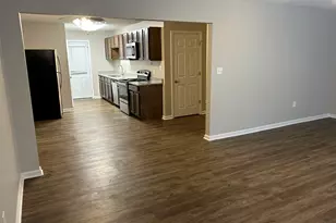 307 N Church St, Dublin, GA 31021 - Photo 2