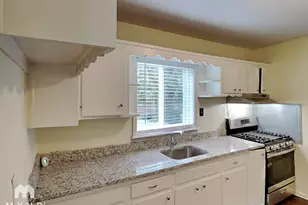 742 Quaker St SW, Atlanta, GA 30315 - Photo 4
