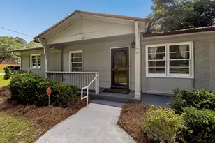 2555 Cleveland Rd, Bogart, GA 30622 - Photo 2