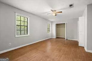 360 Winding River Dr, Sandy Springs, GA 30350 - Photo 10