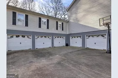 3932 Shoemaker Court, Marietta, GA 30062 - Photo 2