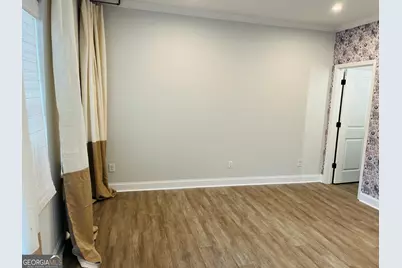2635 Creekside Drive NW, Atlanta, GA 30318 - Photo 6