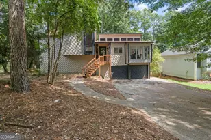 201 Rustic Ridge Dr NE, Kennesaw, GA 30144 - Photo 2