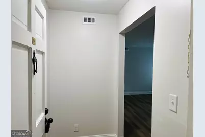 54 Le Parc Fontaine, Lithonia, GA 30038 - Photo 4