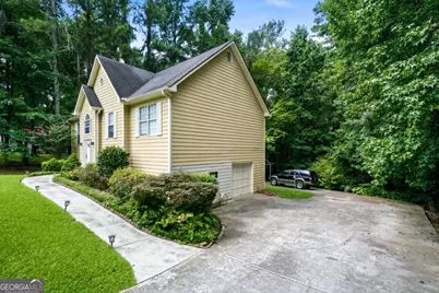 3941 Memorial Parkway NW, Kennesaw, GA 30152 - Photo 18
