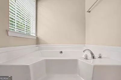 228 Kings Cove, Locust Grove, GA 30248 - Photo 18