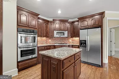 2435 Retreat Point Parkway, Hoschton, GA 30548 - Photo 18