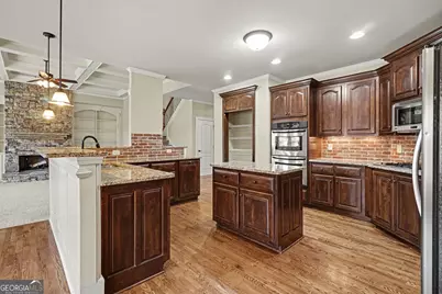 2435 Retreat Point Parkway, Hoschton, GA 30548 - Photo 16