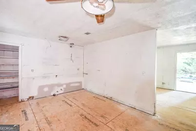 2330 Chestnut Log Loop, Lithia Springs, GA 30122 - Photo 6