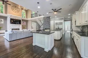 8190 Nesbit Ferry Rd, Sandy Springs, GA 30350 - Photo 14