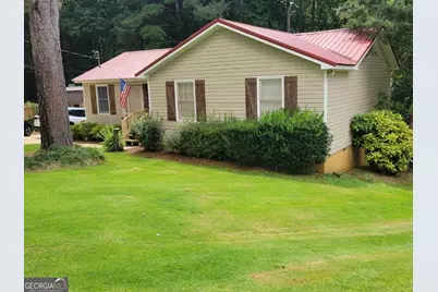 205 Pinehaven Drive, Lagrange, GA 30240 - Photo 2