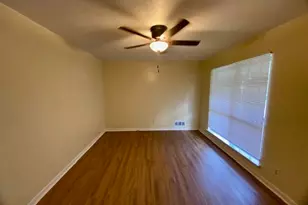 6425 Westbury Rd, Riverdale, GA 30274 - Photo 2