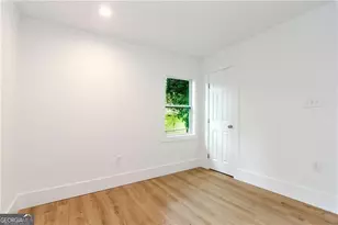 2130 Donald Lee Hollowell Pkwy NW, Atlanta, GA 30318 - Photo 10