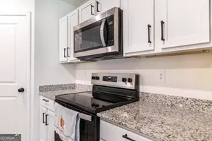 182 Lochwolde Dr, Macon, GA 31220 - Photo 10