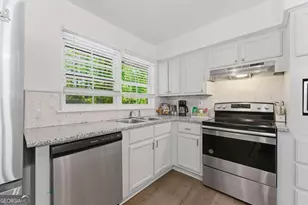 2725 Shoreland Dr SW, Atlanta, GA 30331 - Photo 18